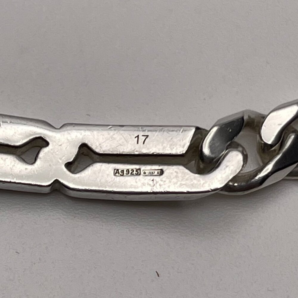 GUCCI Infinity Knot Chain Bracelet Sterling Silver 925 - Preowned - Picture 10 of 11